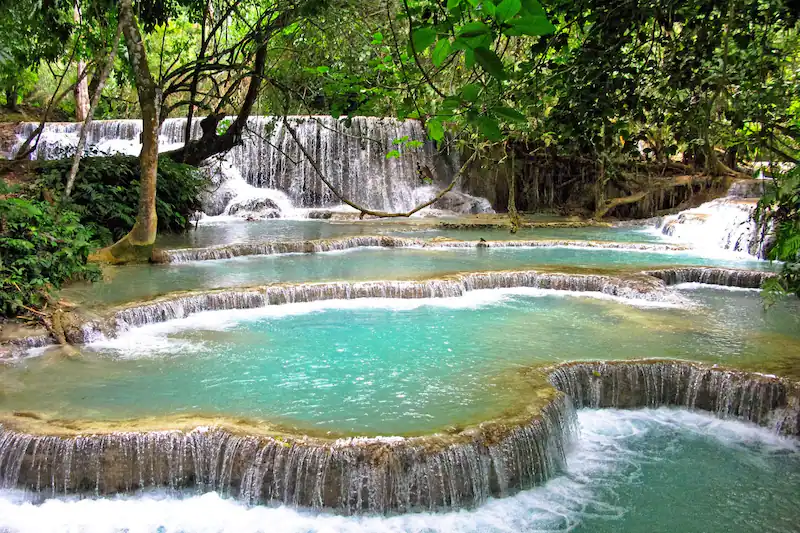 Kuang Si Waterfall1 | 4 Tempat Wisata Di Laos Yang Wajib Dikunjungi