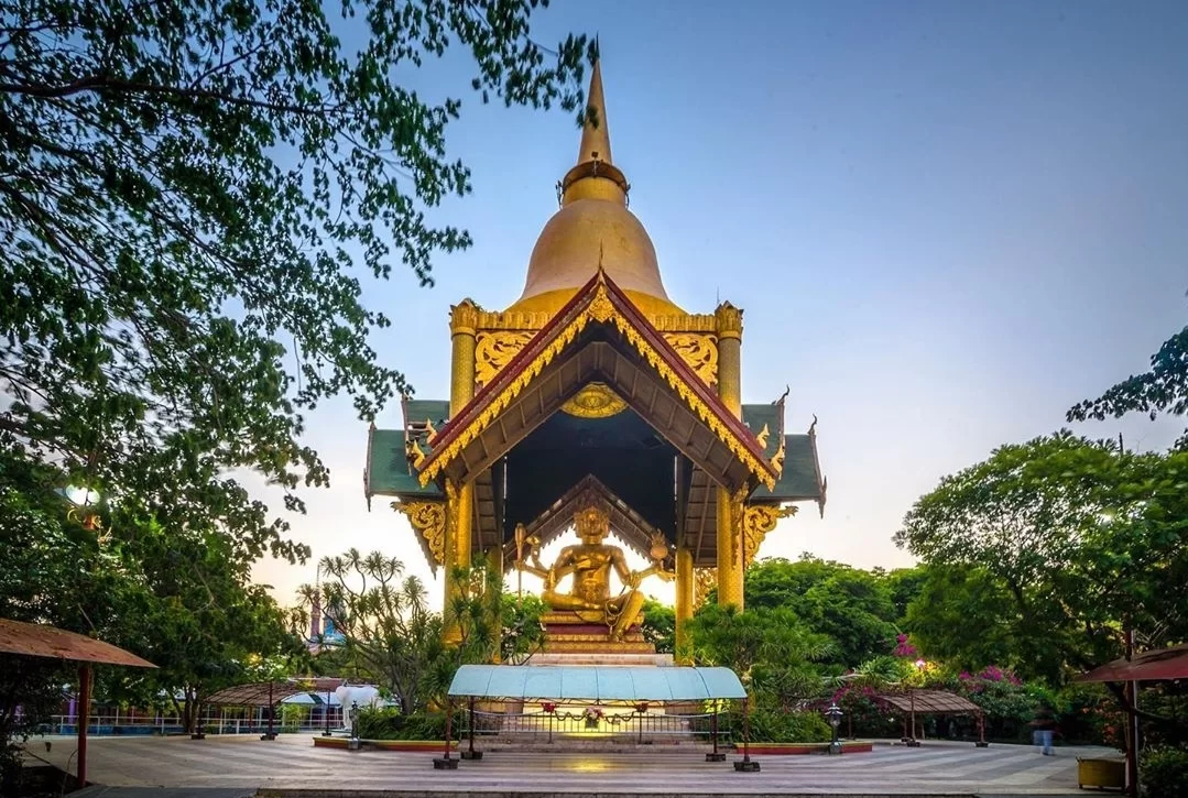 Patung Buddha -4 Rupa | Tempat Wisata Di Surabaya Yang Wajib Di Datangi