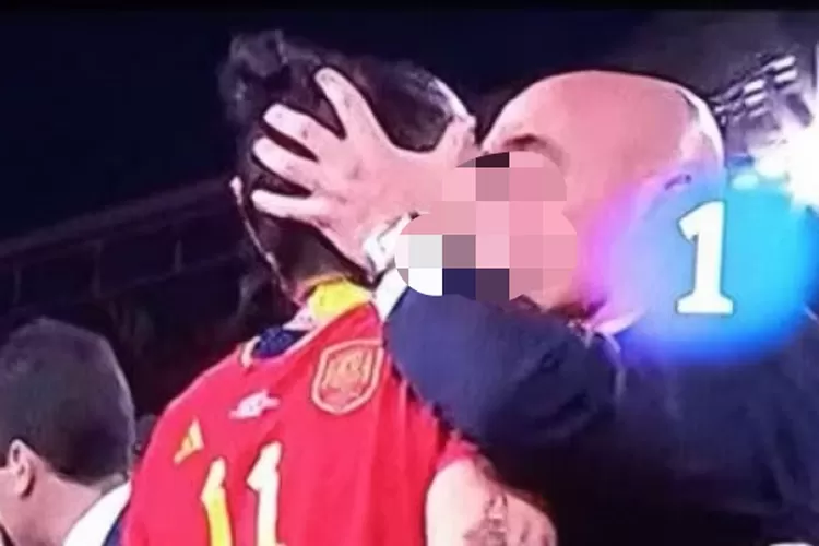 Presiden Sepakbola Spanyol Luis Rubiales Dikecam Oleh Publik