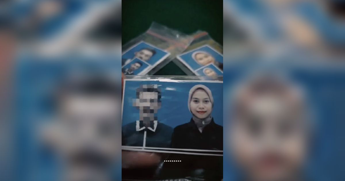 Wanita Batal Nikah Bakar Undangan