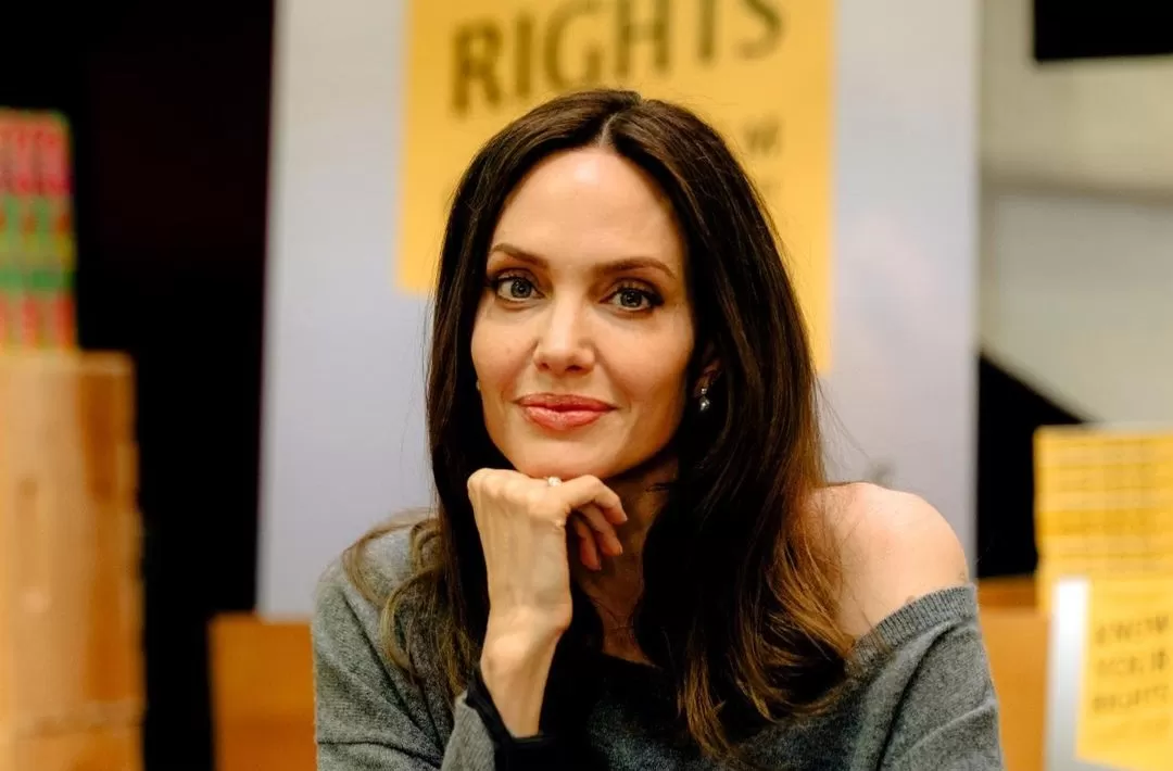 Angelina Jolie Dikritik Oleh Netizen