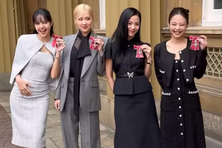 BLACKPINK Di Beri Penghargaan MBE