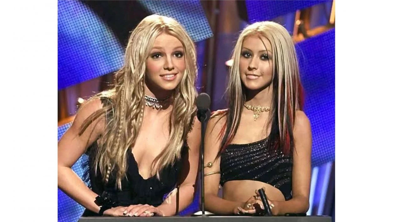 Britney Spears Kecewa Dikalahkan Christina Aguilera