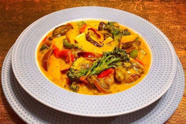 Resep Kaeng Phet Asal Thailand