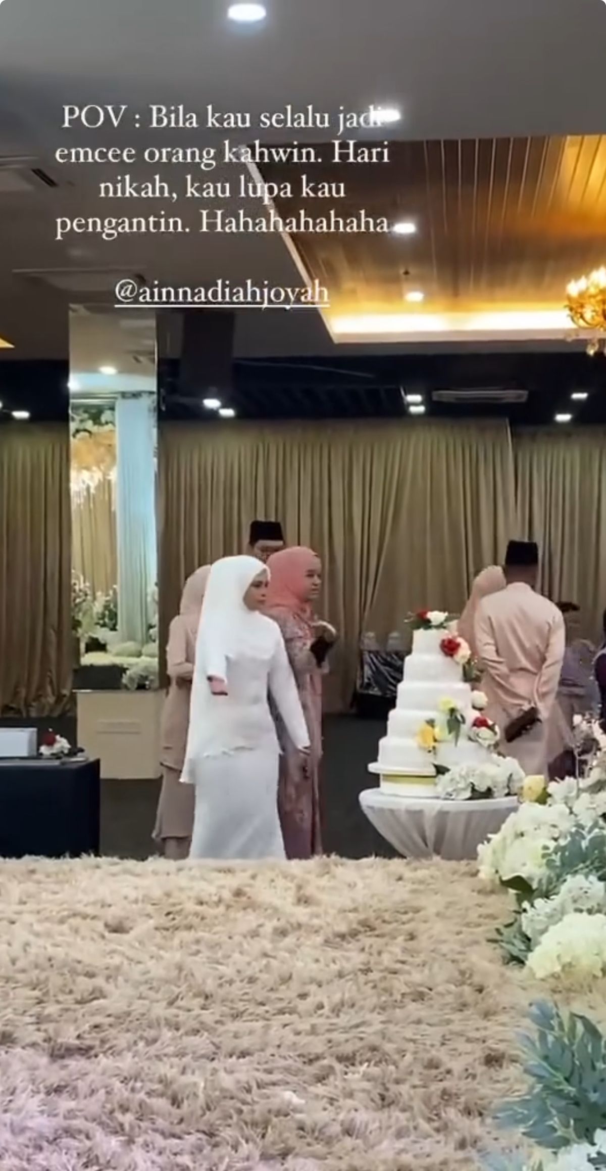 Viral Pengantin Atur Tamu Undangan