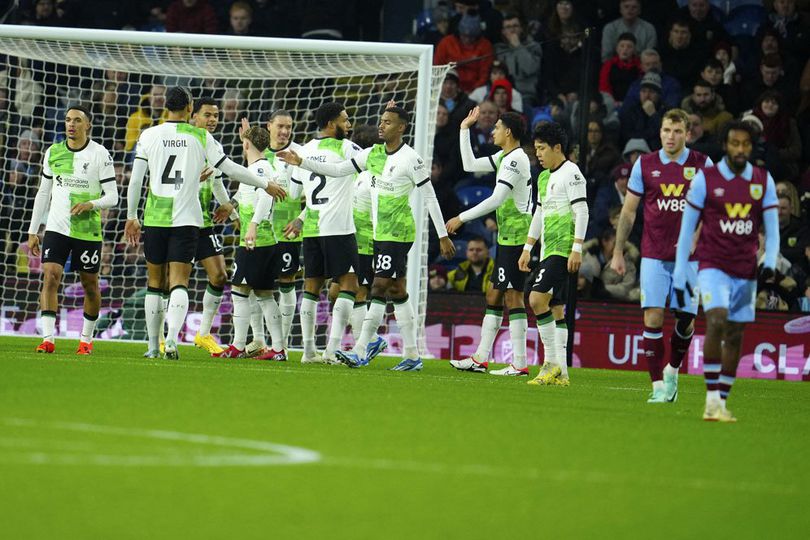 Liverpool Kalahkan Burnley 2-0