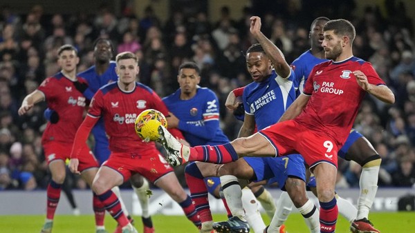 Chelsea Kalahkan Preston North End 4-0