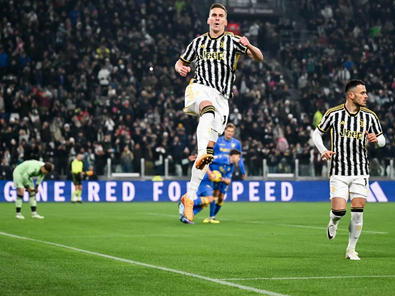 Juventus Hajar Frosinone 4-0