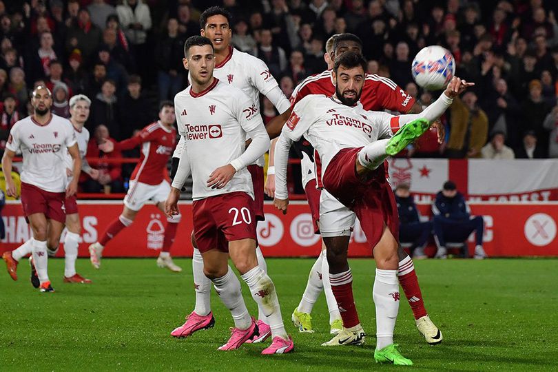 Manchester United Kalahkan Nottingham Forest