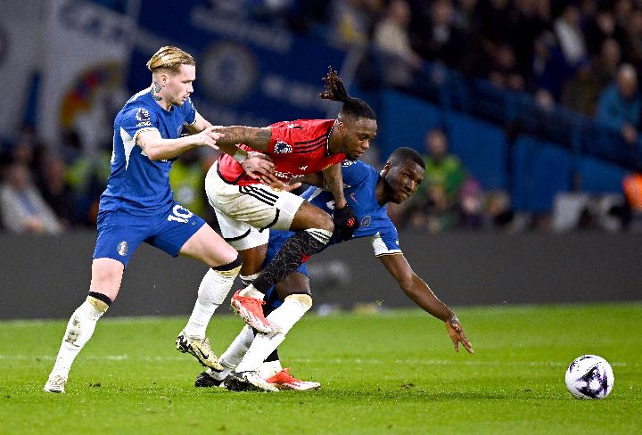 Chelsea Kalahkan Manchester United 4-3